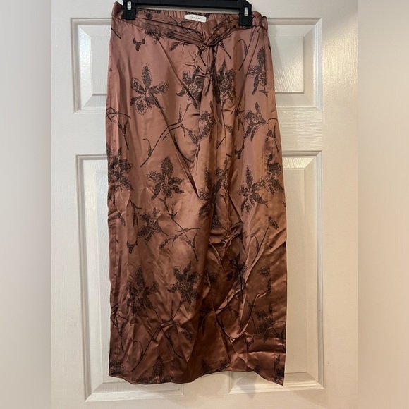 NWT Vince Iris Floral Jacquard Twist Knot Midi Skirt - Picture 3 of 5